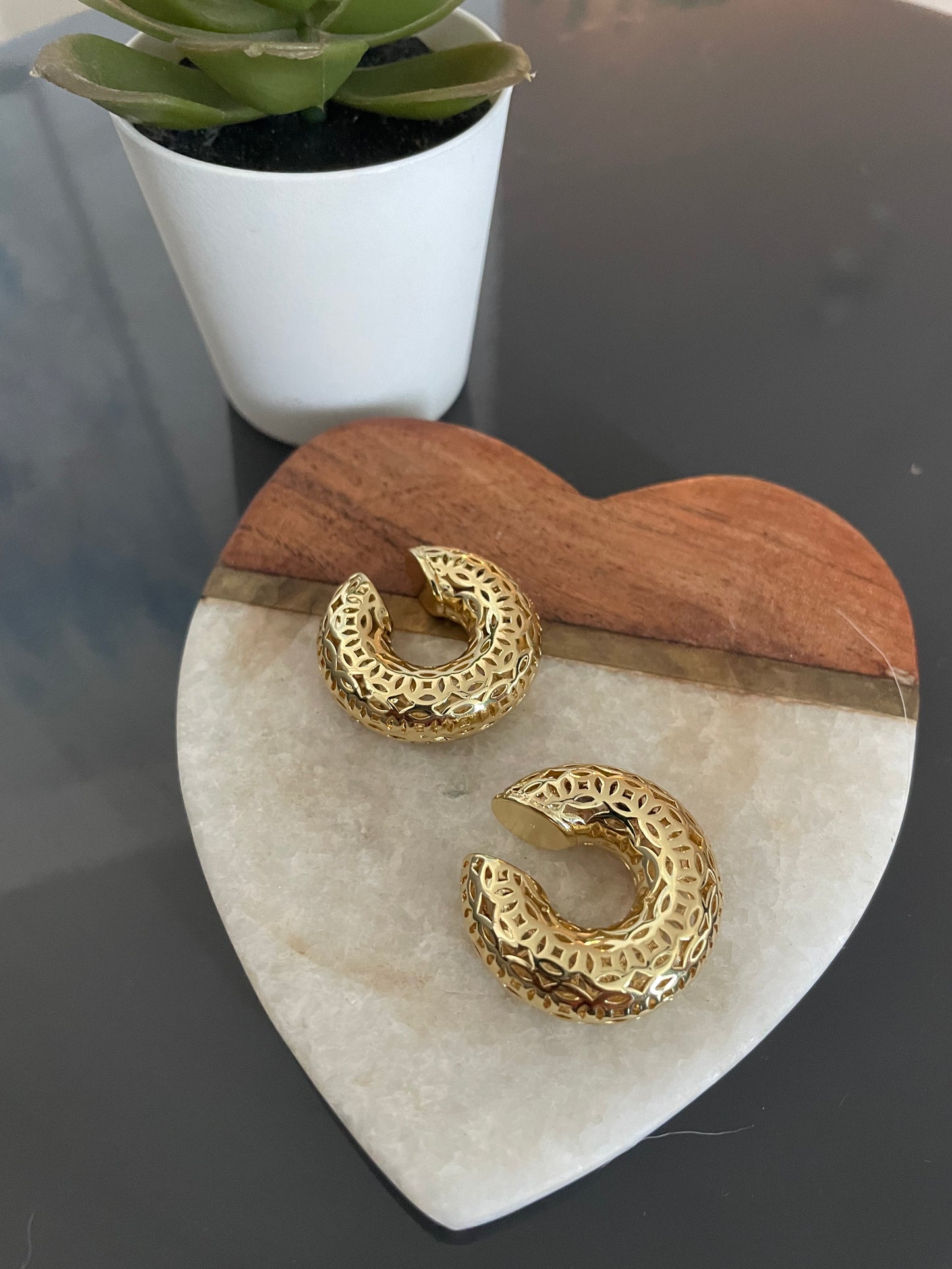 Gold or silver ear cuff statement