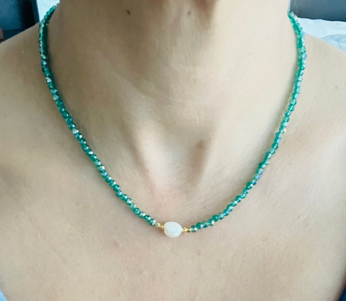 Rondelle beads choker necklace