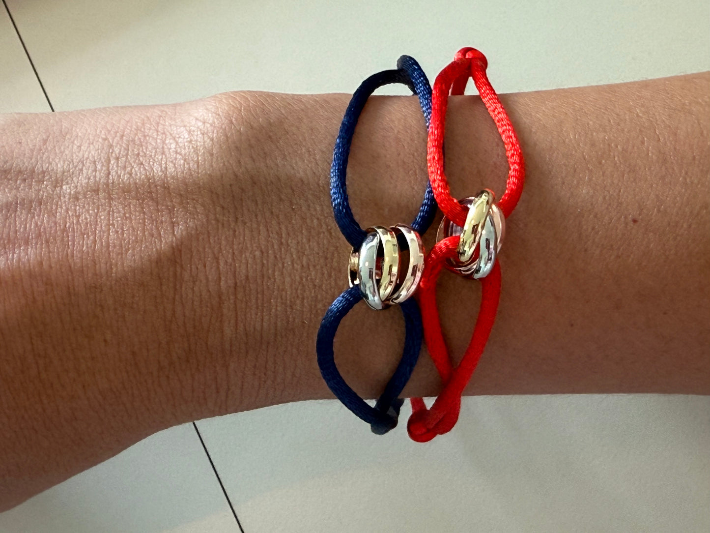 Triple rings Adjustable Hand Rope