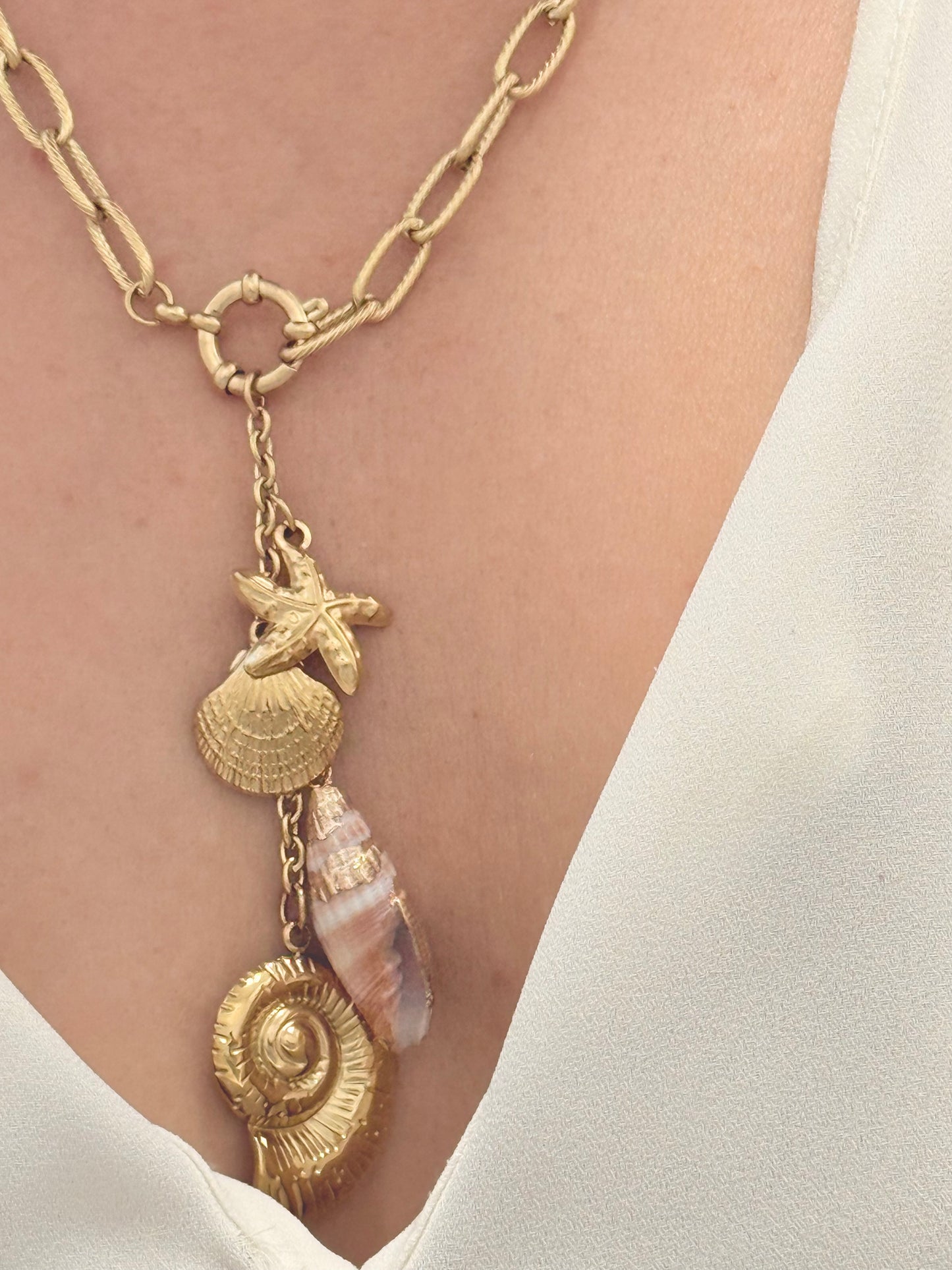 Sunday beach necklace