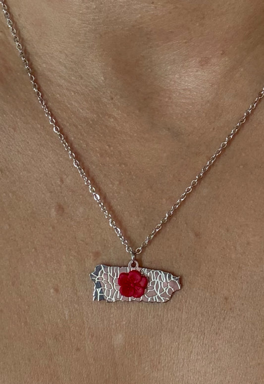 PR and flor de maga necklace