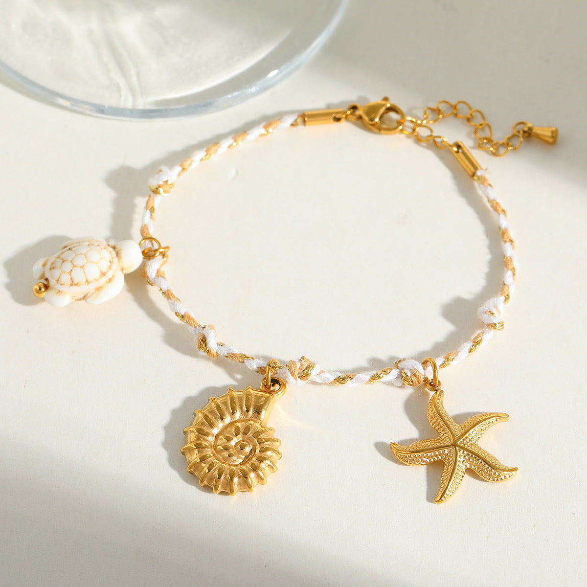 Hilo blanco beach bracelet