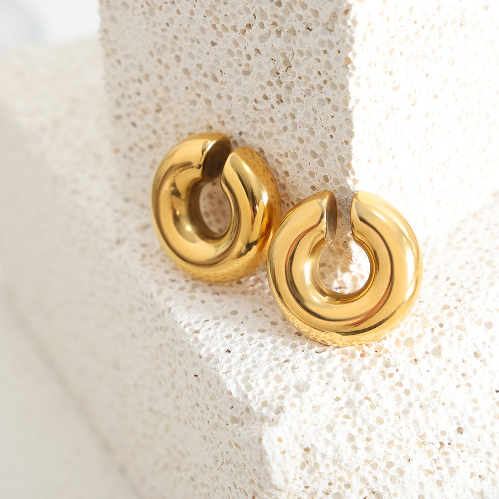 Gold  or silver ear cuff statement