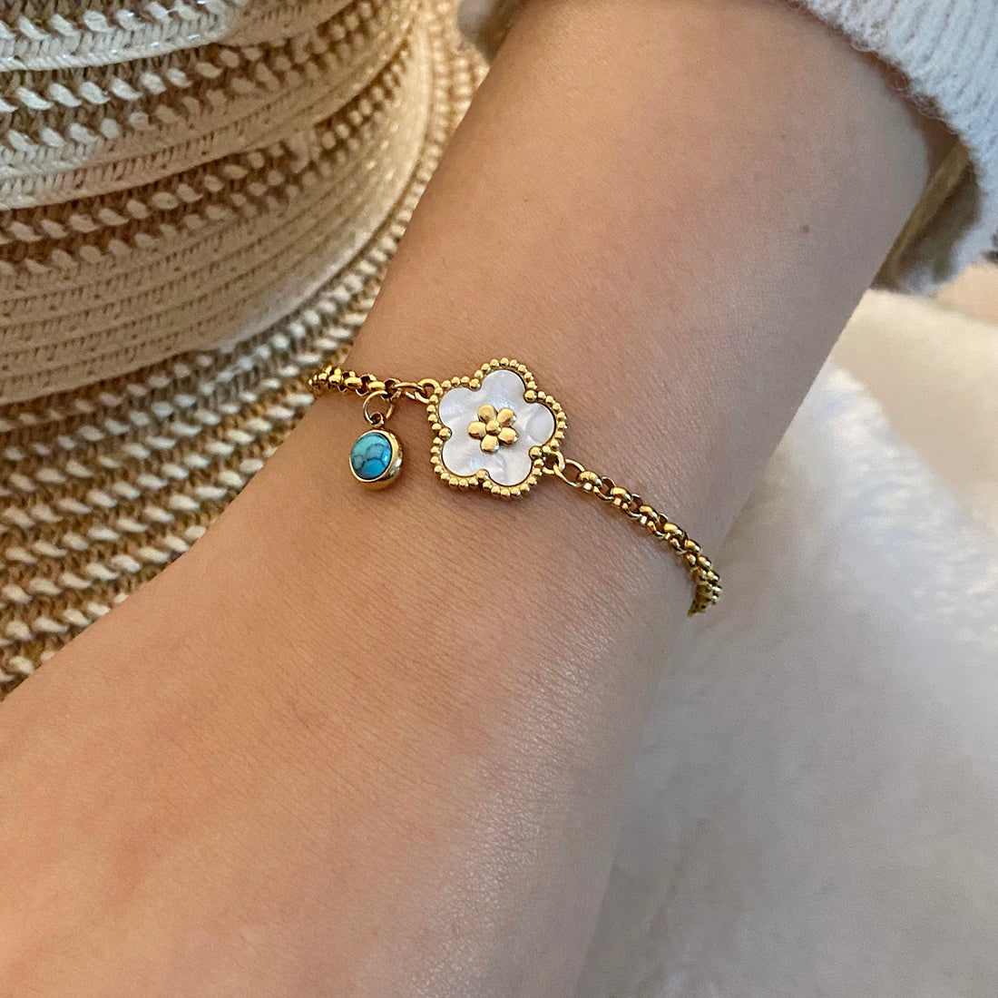 Flower Gold bracelets