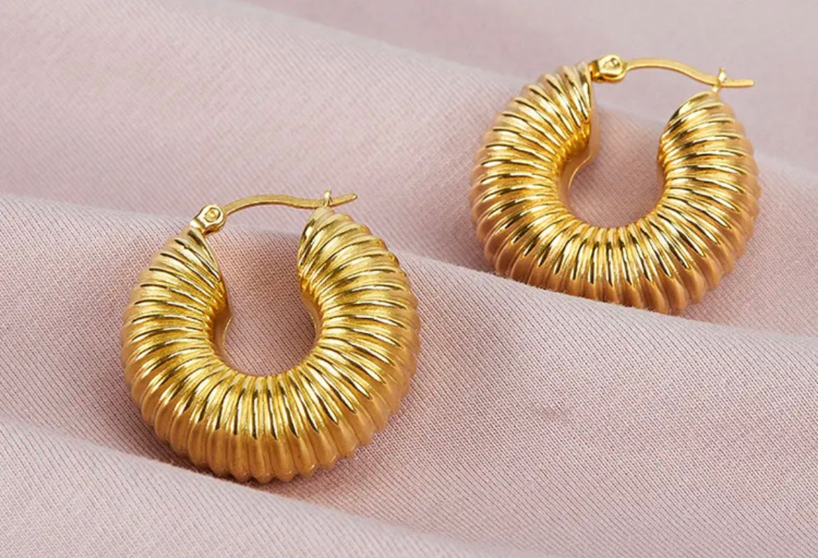 Macarena earrings